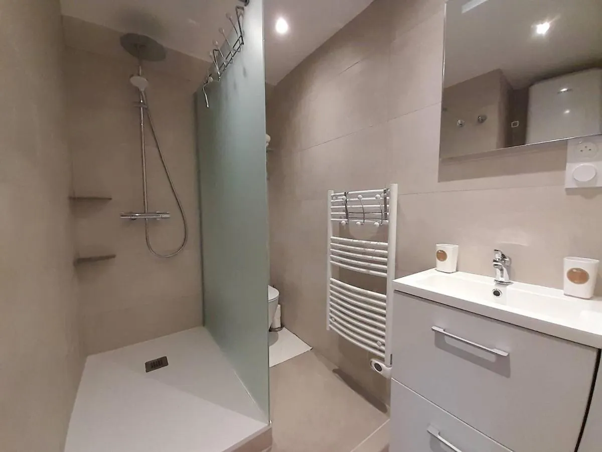 Appartement Duplex A Carnac - 33M², Terrasse, Parking - 100M Des Plages - 4 Pers. - Fr-1-477-56
